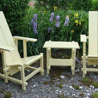 Rietveld-inspired Garden Chair